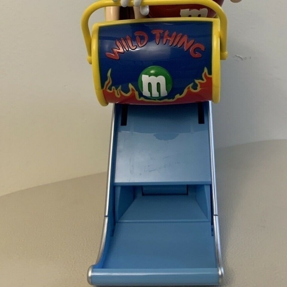 𝅺Wild Thing M&M Roller Coaster Candy Dispenser - Picture 2 of 5